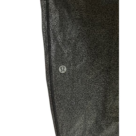 6 Lululemon Speed Up Tight Full-On Luxtreme 28" Luminosity Foil Print Silver - Picture 6 of 7